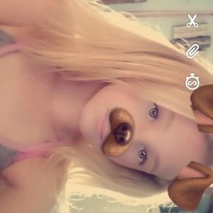 Meet your Posher, Leanna